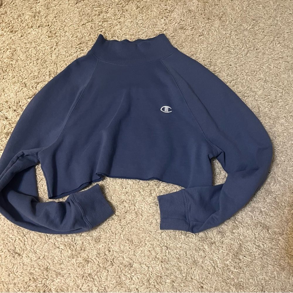 Champion cropped mock neck size large
